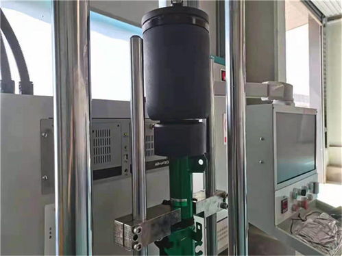 務實成就品質，創新驅動發展 李洋分享AirBFT氣動避震威霆V260氣囊測試與空氣彈簧熱壓平板機技術